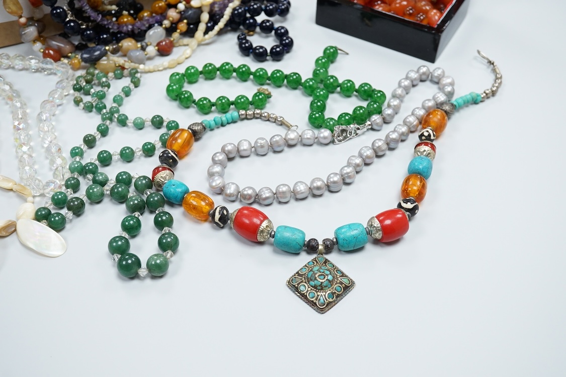 A quantity of glass and other beads.